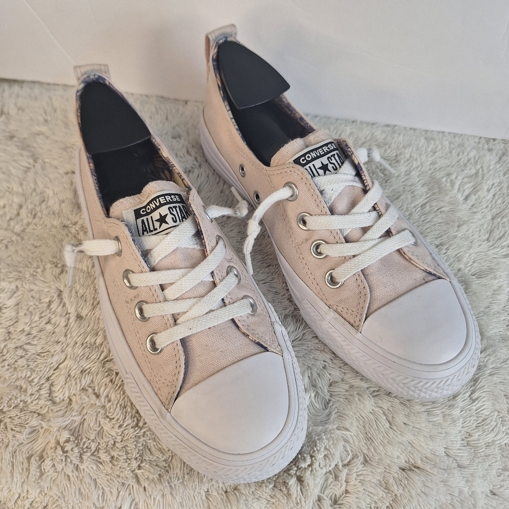 Converse Women's Light Pink Canvas Sneakers